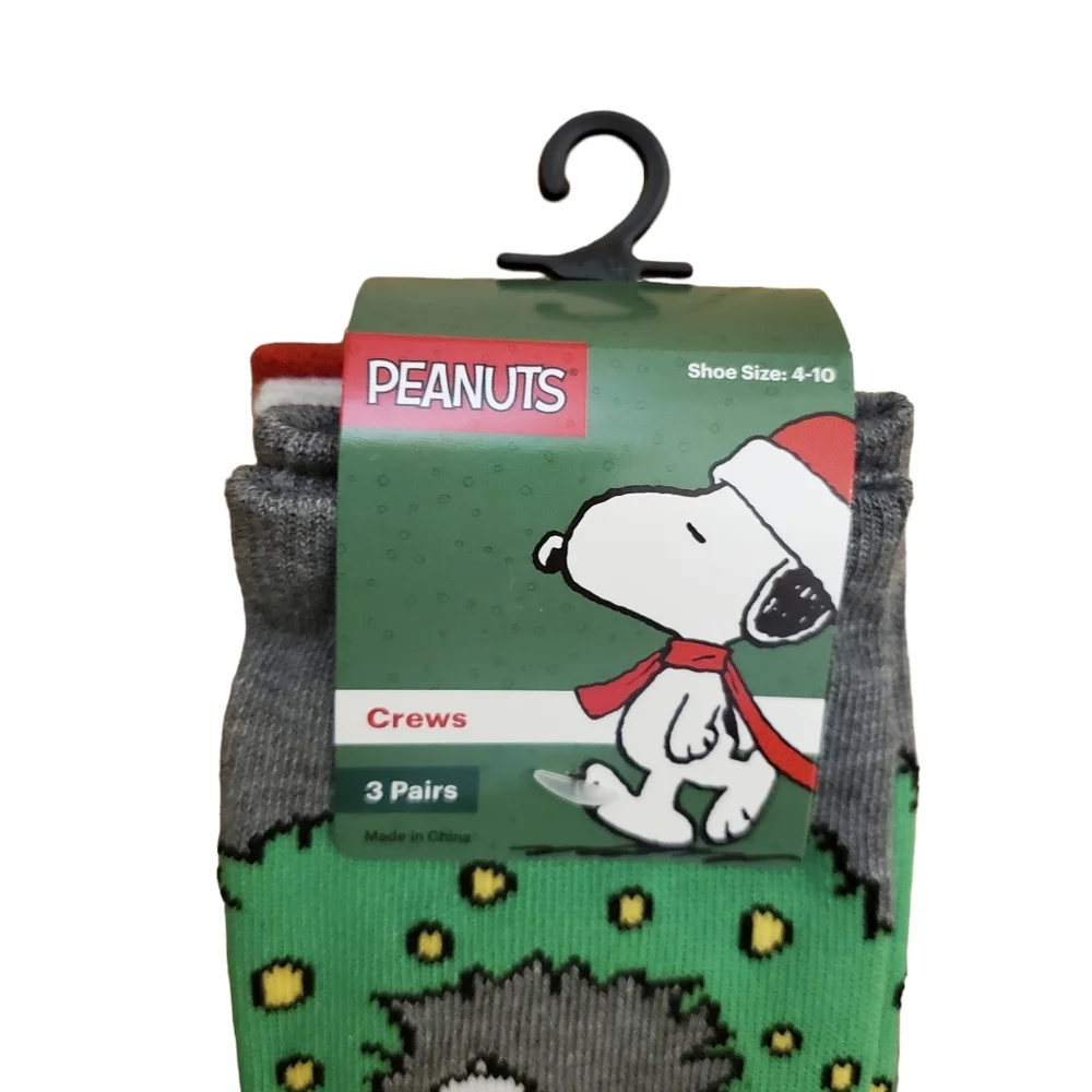 Snoopy Christmas Crew Socks 3 Pairs‎ New